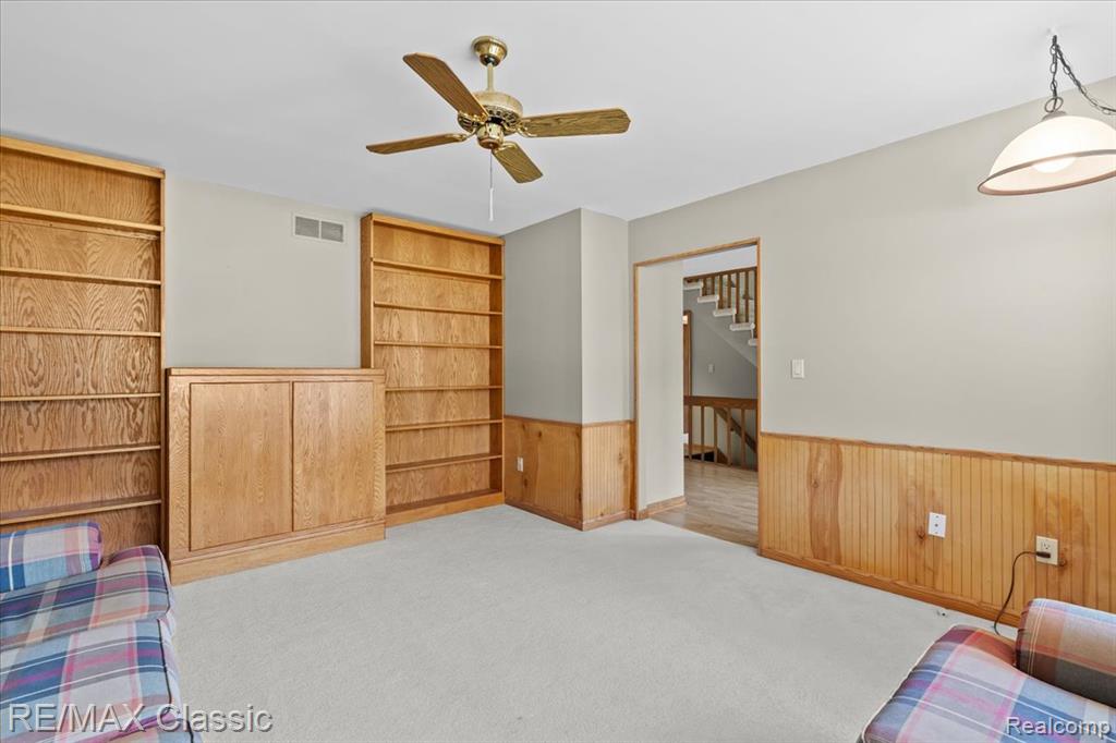 4432 Ravinewood Drive, Commerce Twp, MI 48382 — Photo 10