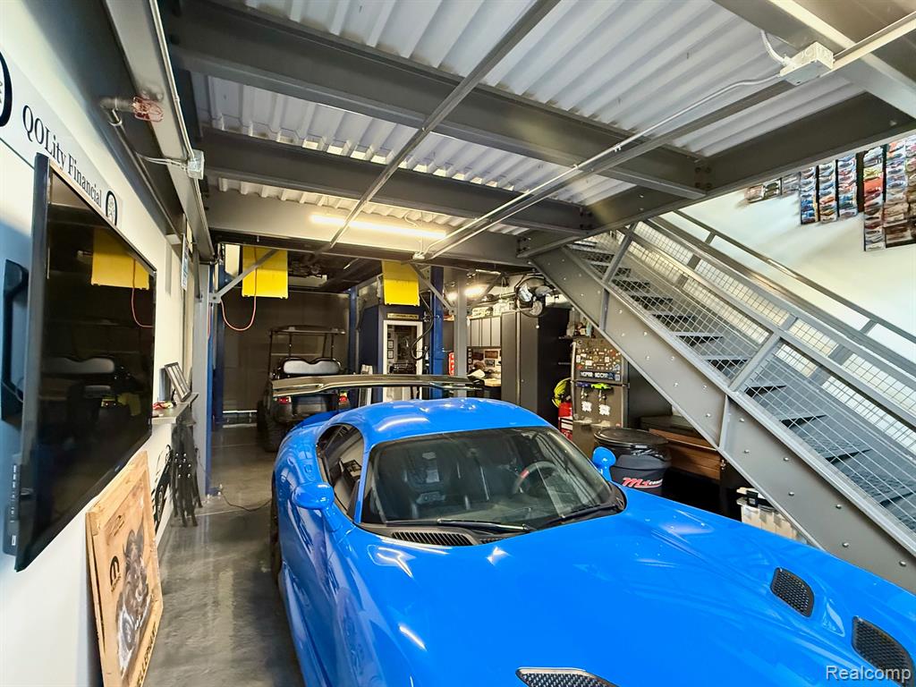 50 PIT Lane, Pontiac, MI 48341 — Photo 9