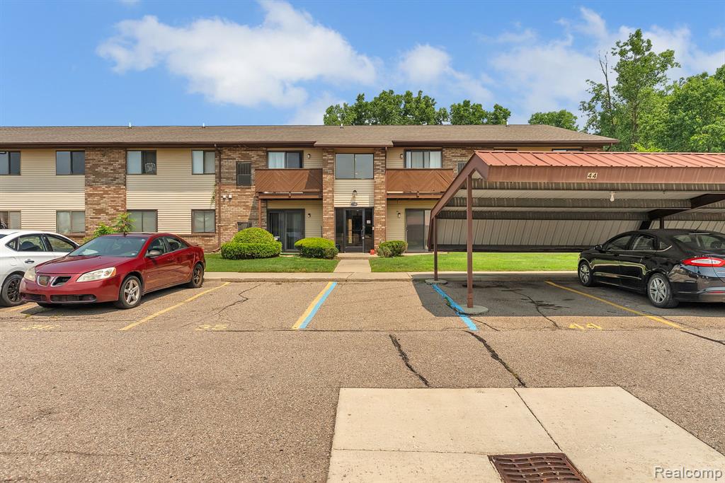 7769 Manor Circle, Westland, MI — Photo 5