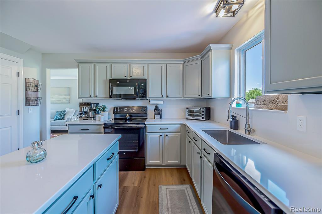 3145 Stillriver Drive, Howell, MI 48843 — Photo 17