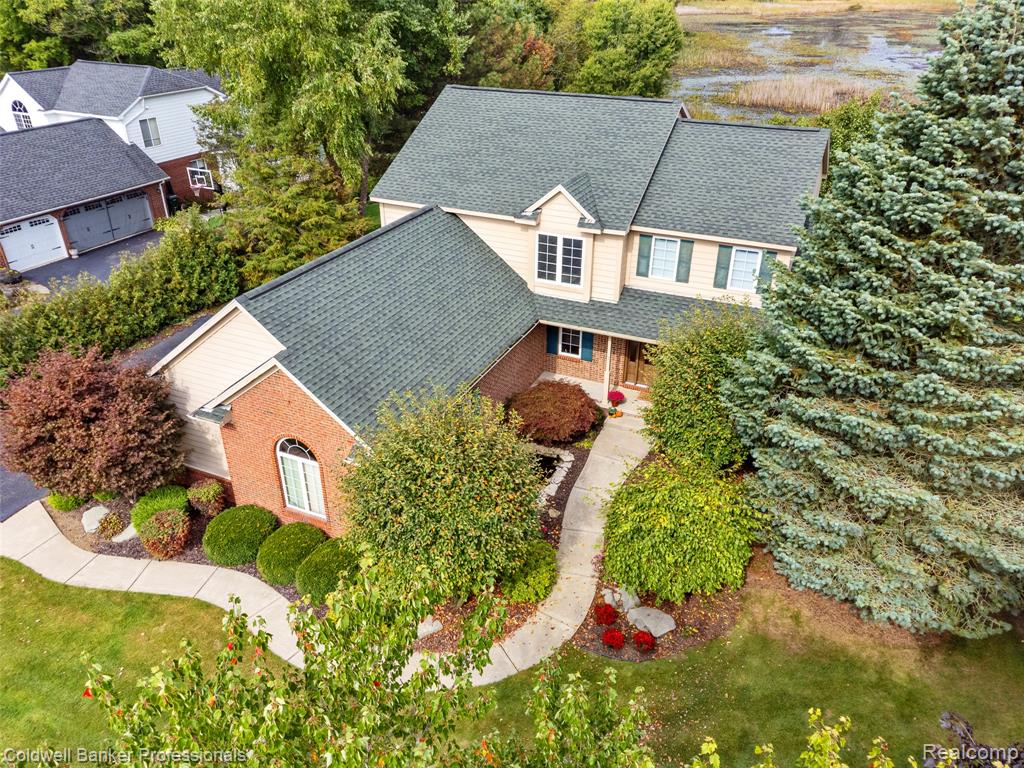 468 Orchard Ridge Drive, Lake Orion, MI 48362 — front exterior