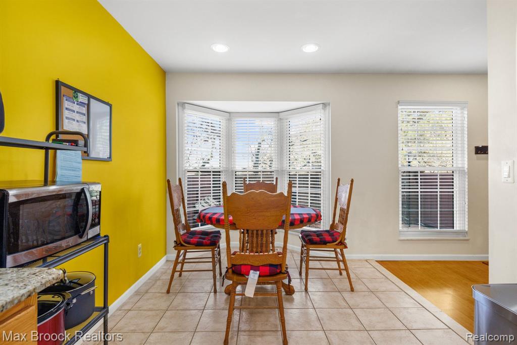 31162 Country Way, Farmington Hills, MI 48331 — Photo 10