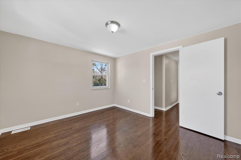 16844 Shaftsbury Avenue, Detroit, MI 48219 — Photo 27