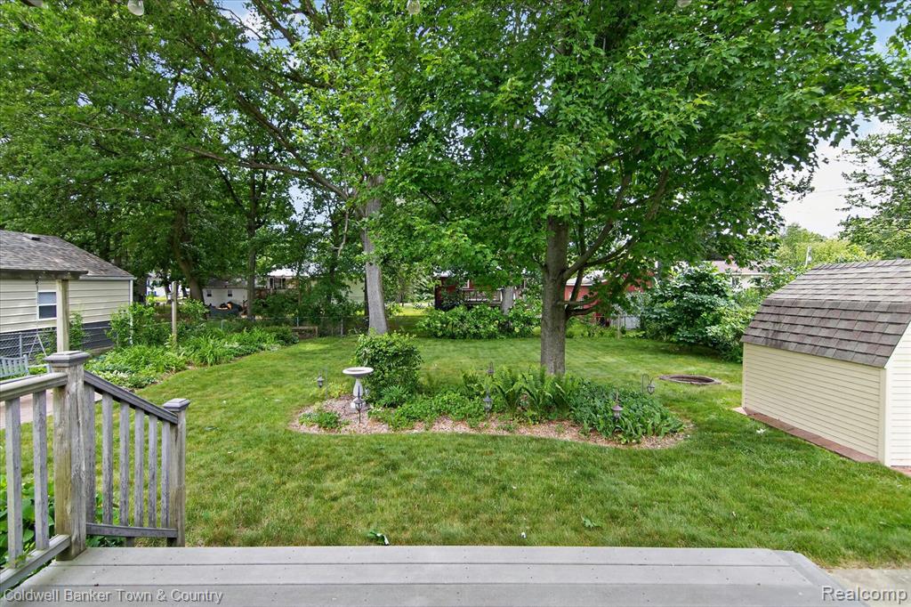 5619 Dogwood Street, Jackson, MI 49201 — Photo 43