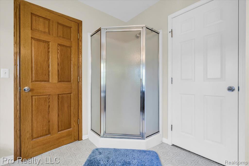 4000 Hunters Circle E, 137, Canton, MI 48188 — Photo 26
