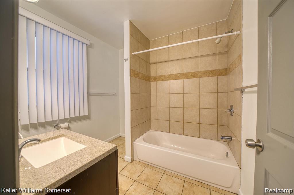 1197 VIRGINIA PARK Street, Detroit, MI 48202 — Photo 68