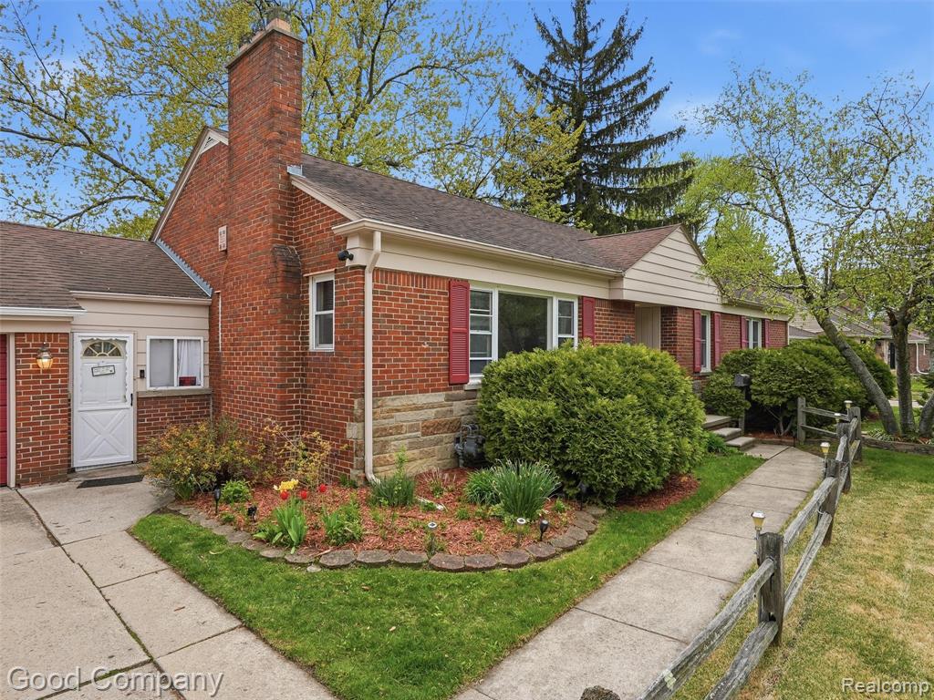 19706 Old Homestead Drive, Harper Woods, MI 48225 — Photo 3