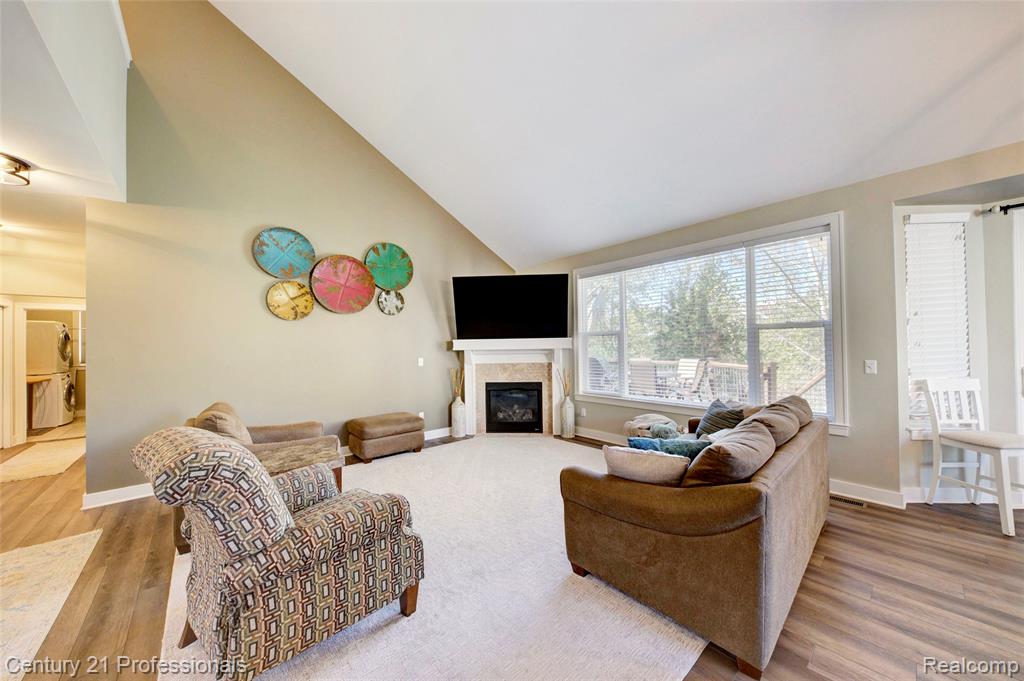 1331 Yosemite Valley Drive, Milford, MI 48381 — Photo 18