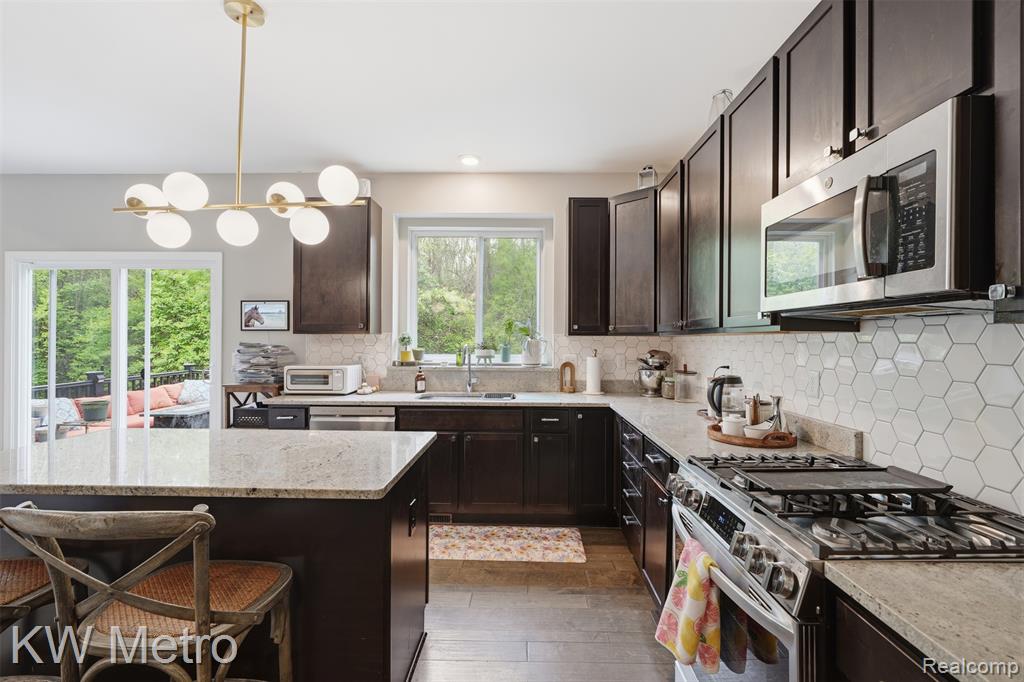 4953 W Stonegate Circle, Lake Orion, MI — Photo 15