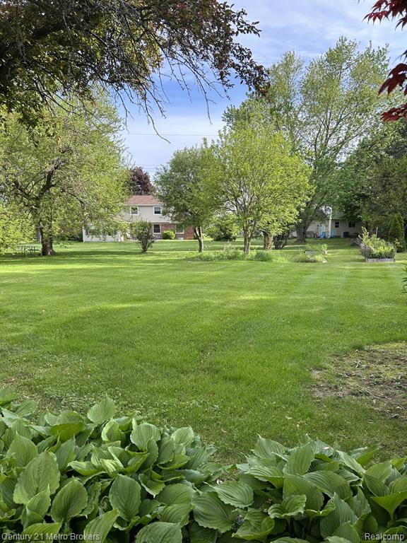 4315 Crestknoll Drive, Grand Blanc, MI 48439 — Photo 6
