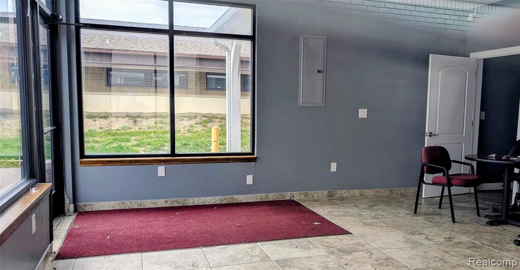 832 S Main Street, Lapeer, MI 48446 — Photo 7