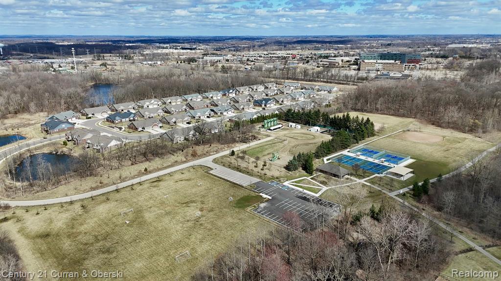 48756 ROCKVIEW Road, Novi, MI — Photo 33