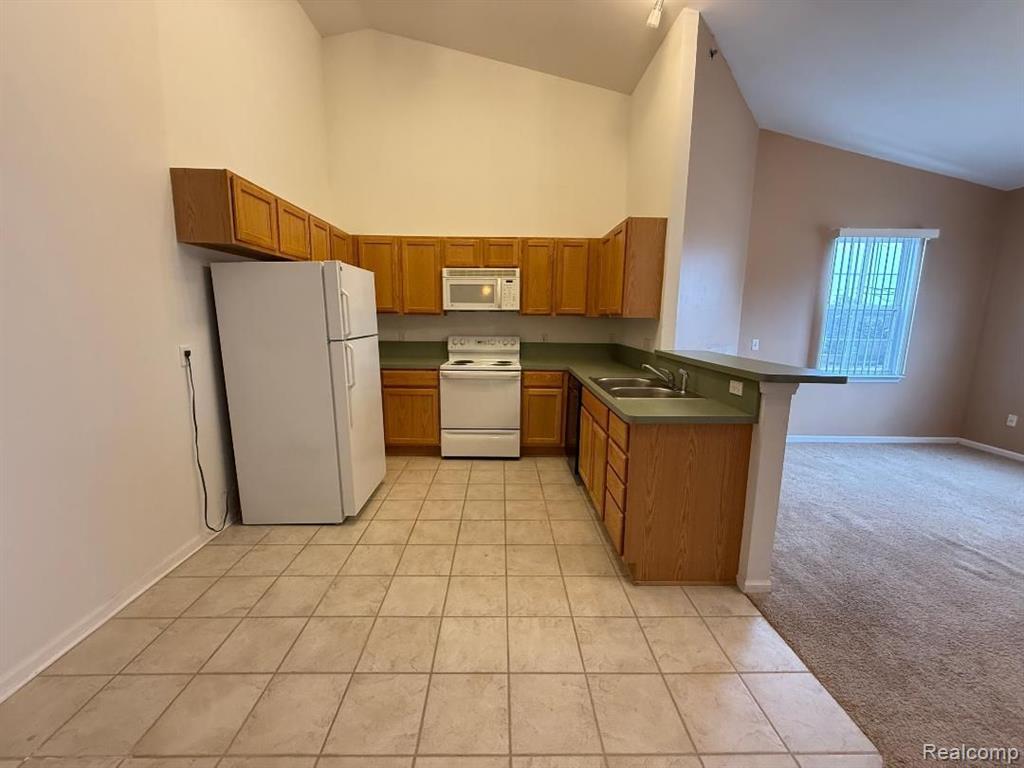 43019 STRAND Drive, 2, Sterling Heights, MI 48313 — Photo 6