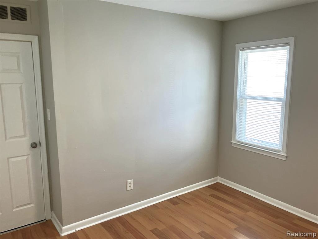 8131 THEISEN, Center Line, MI 48015 — Photo 17