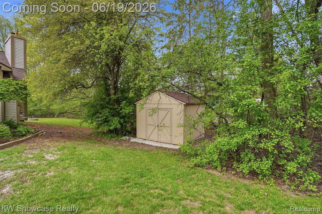 6053 N Bay, Clarkston, MI — Photo 27