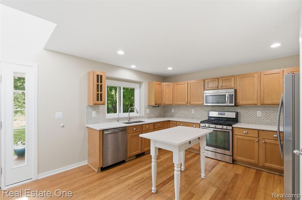 3559 Perry Lake Road, Ortonville, MI 48462 — Photo 23