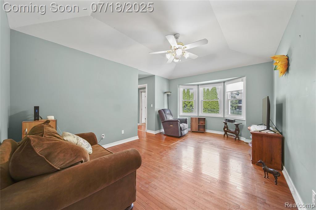 54030 Dequindre Road, Shelby Twp, MI 48316 — Photo 15