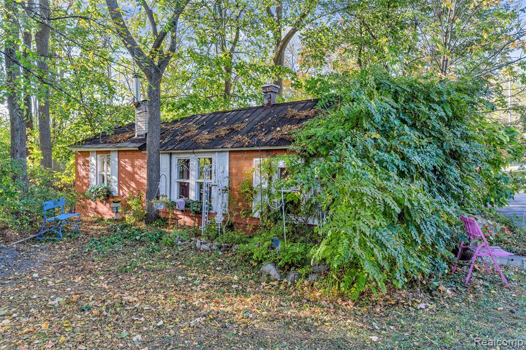 327 Reid Road, Grand Blanc, MI 48439 — Photo 59