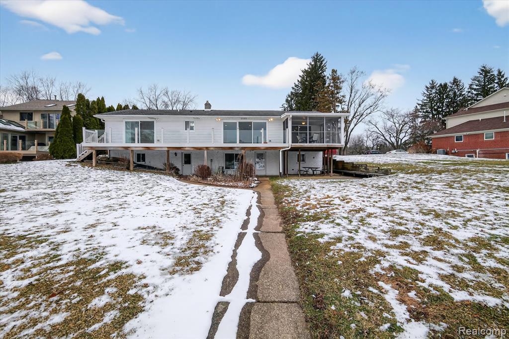 5124 Driftwood Drive, Commerce Twp, MI 48382 — Photo 40