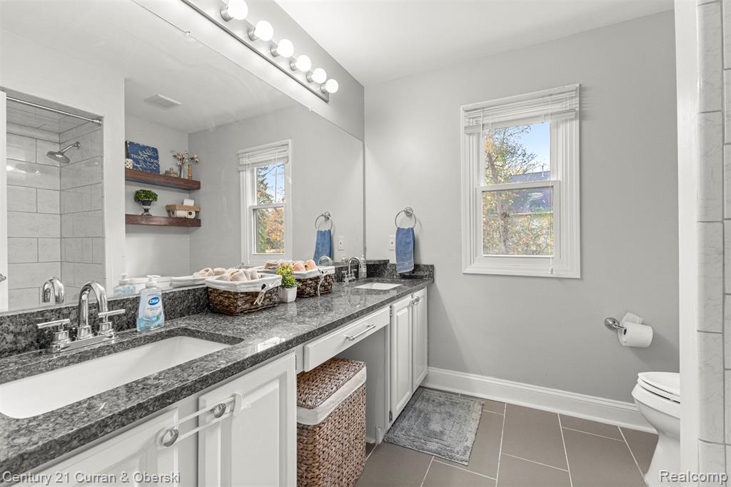 30999 Sudbury Street, Farmington, MI 48331 — Photo 39
