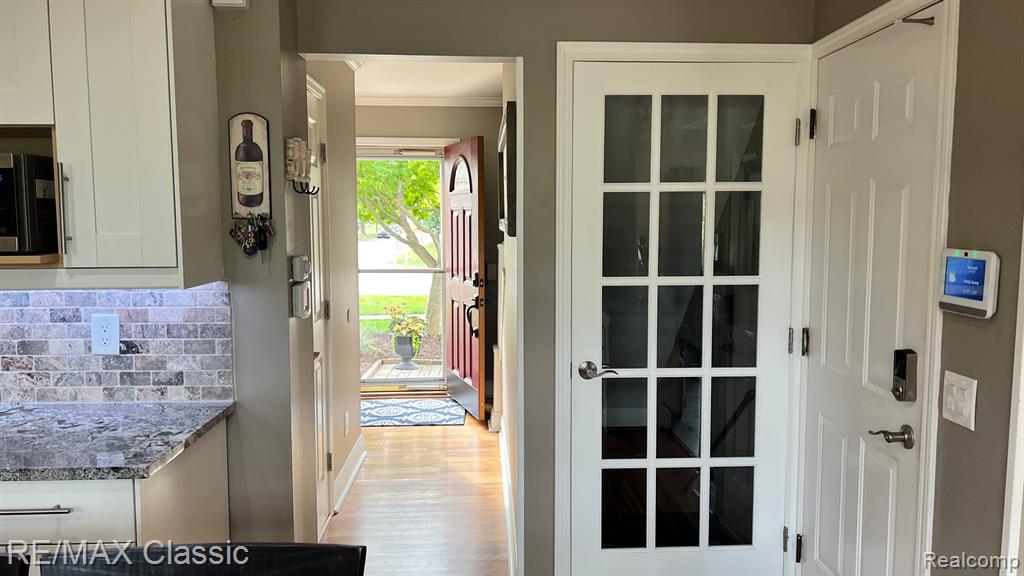 6644 Weathersfield Way, Canton, MI 48187 — Photo 38