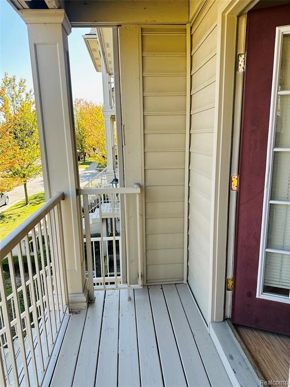 663 Lewa Downs Drive, Pontiac, MI 48341 — Photo 2