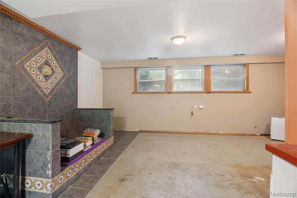 742 Westchester Drive, Caro, MI 48723 — Photo 16