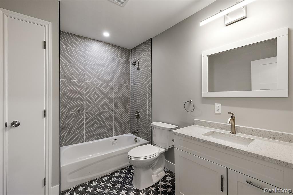 5771 Gratiot Avenue, St. Clair, MI 48079 — Photo 59