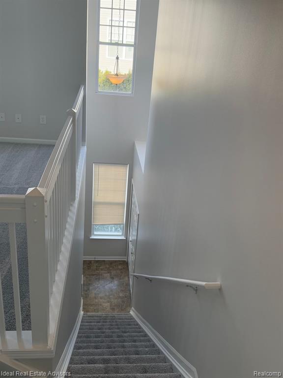 10274 CROSSVIEW Trail, Howell, MI 48855 — Photo 2
