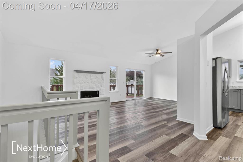 321 Oxford Court, Belleville, MI 48111 — Photo 6