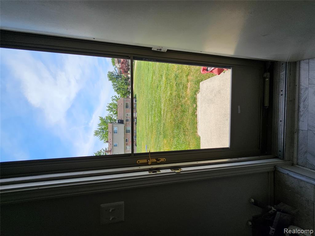 9700 Pine Street, Taylor, MI 48180 — Photo 27