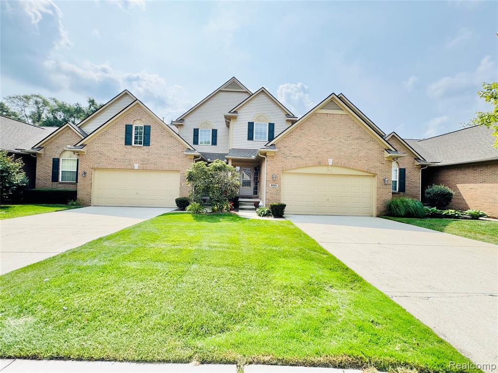8055 SPRINGDALE Drive, White Lake, MI