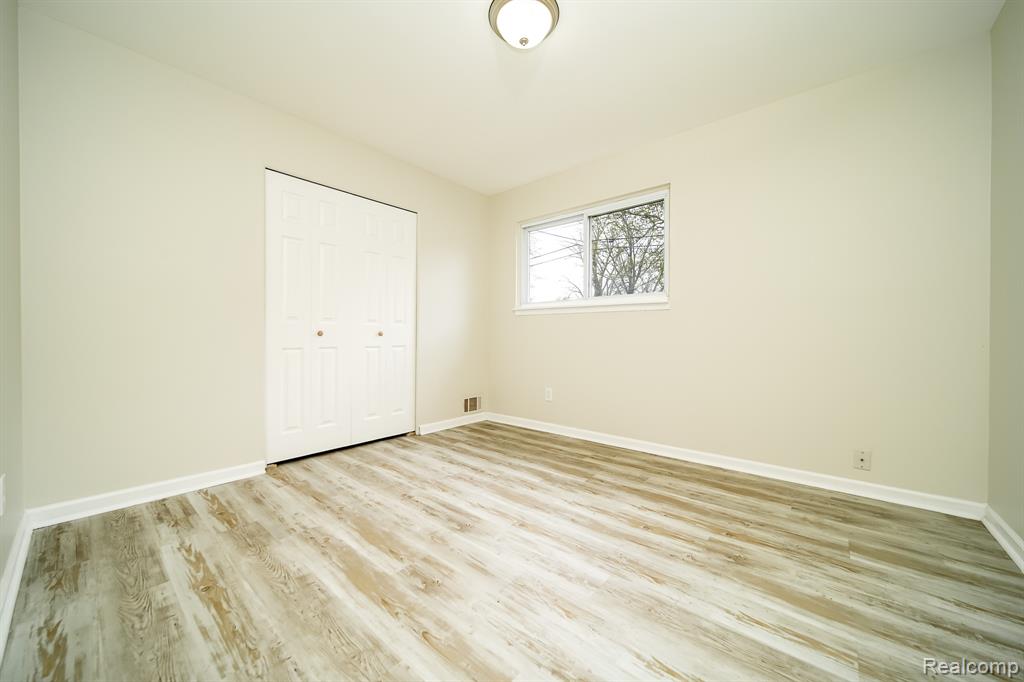 23817 Bredow Avenue, Trenton, MI 48174 — Photo 48