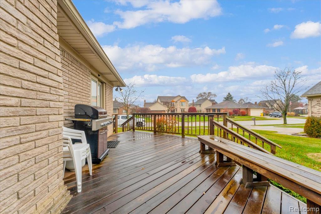43939 Manitou Drive, Clinton Twp, MI 48038 — Photo 39
