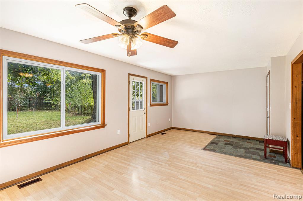 320 Barker Road, Whitmore Lake, MI 48189 — Photo 9