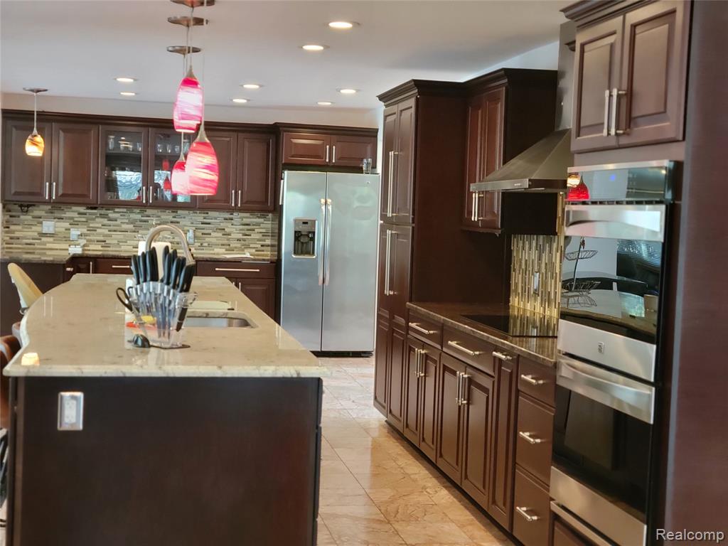 5549 Perrytown Drive, West Bloomfield, MI — Photo 37