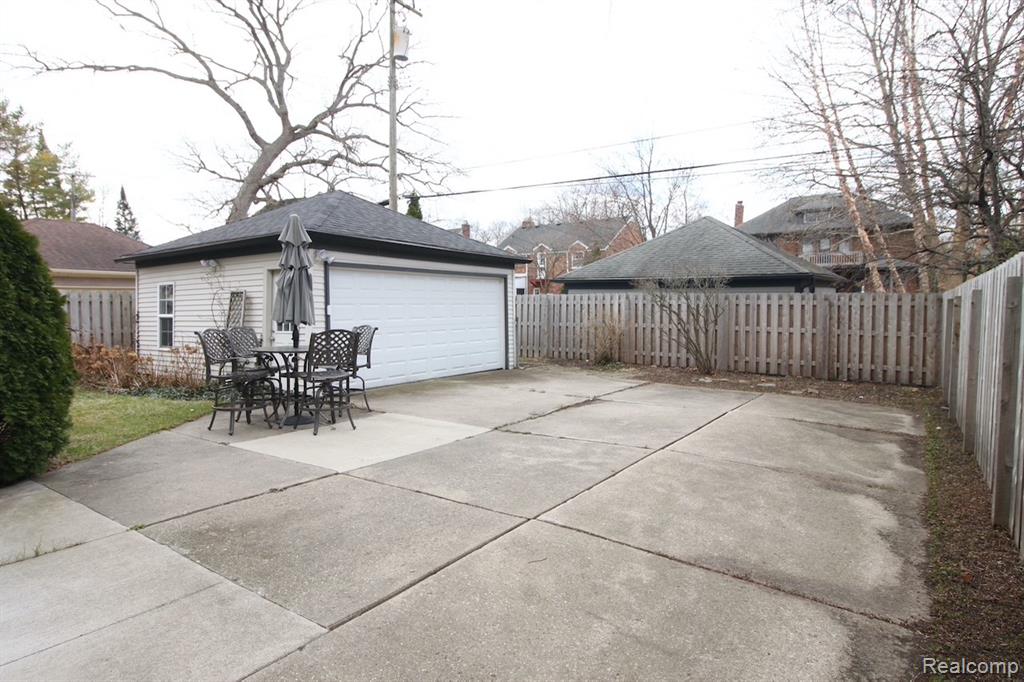 1383 Bishop Road, Grosse Pointe, MI 48230 — Photo 51