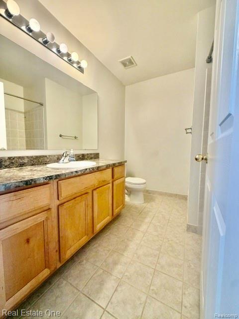 830 WOODHAVEN, Walled Lake, MI 48390 — Photo 11