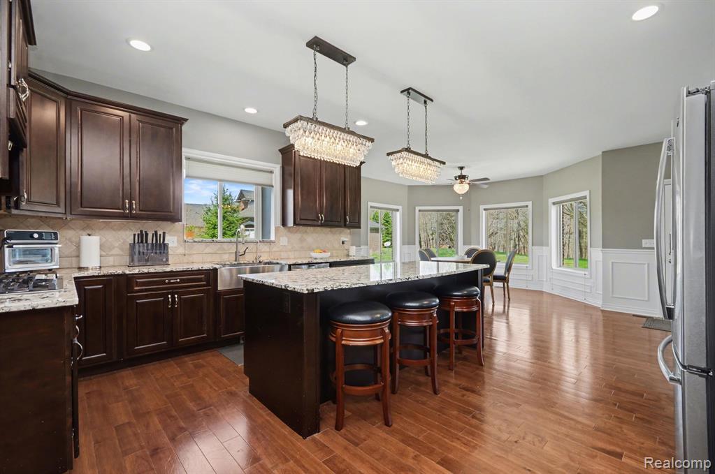 4912 Rosy Drive, Leonard, MI 48367 — Photo 9