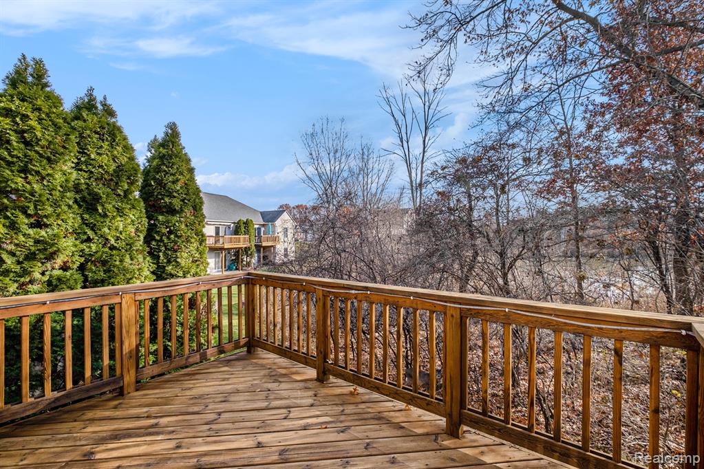 620 Shoreline Drive, Fenton, MI 48430 — Photo 23