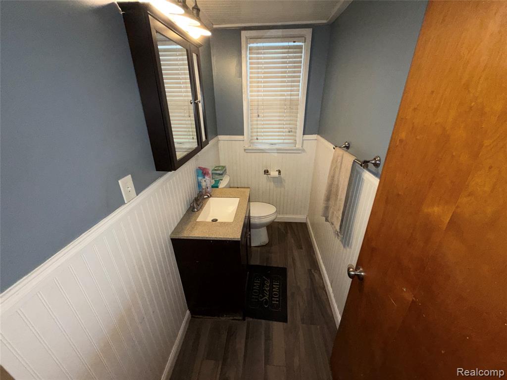 24 W James Street, River Rouge, MI 48218 — Photo 11