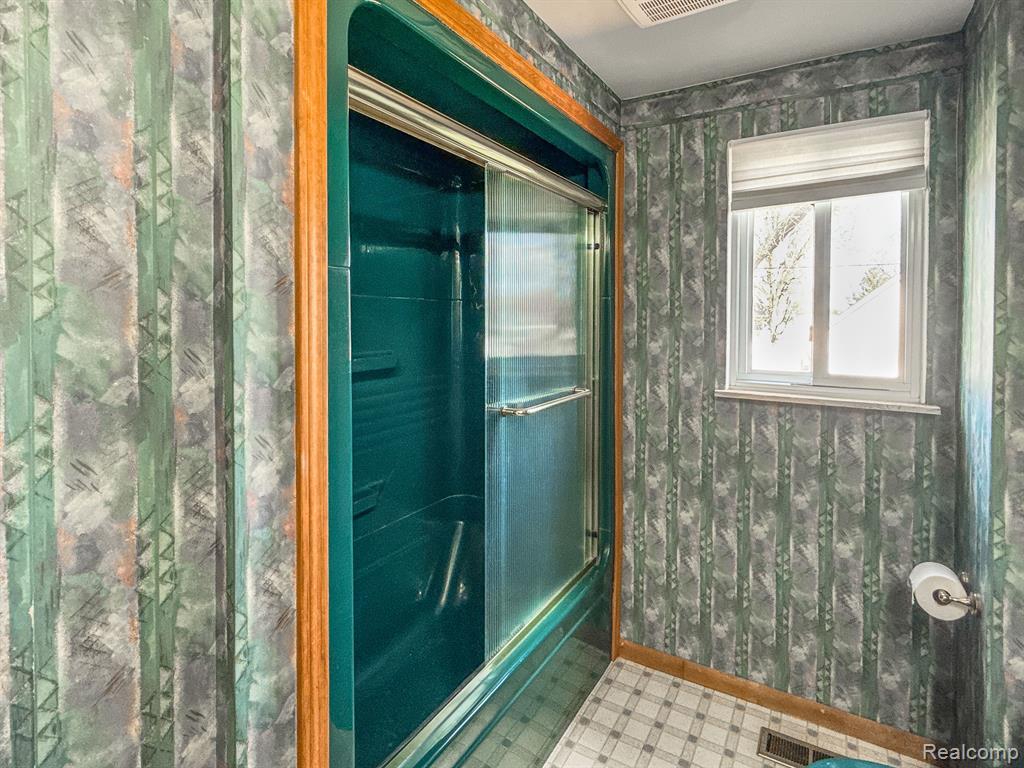 5171 OAKVIEW Drive, Swartz Creek, MI 48473 — Photo 26