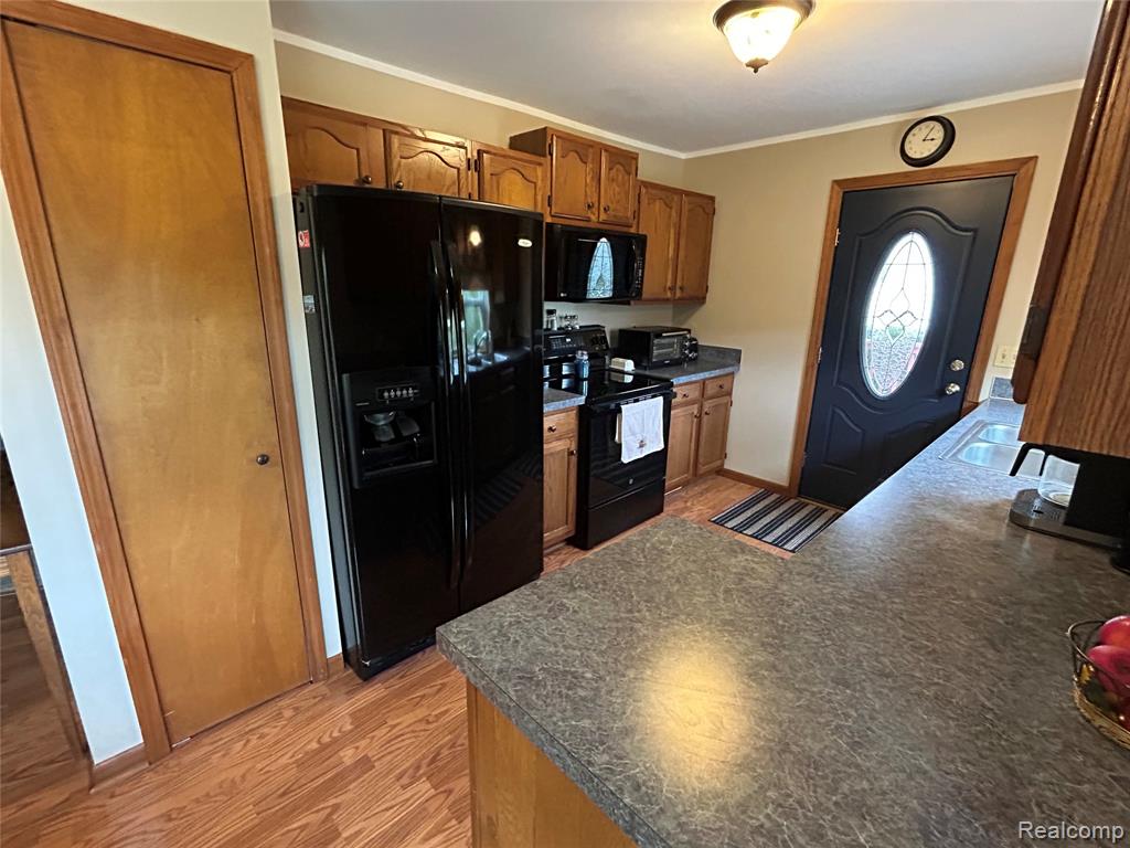 8812 S Byron Road, Gaines Vlg, MI 48436 — Photo 7