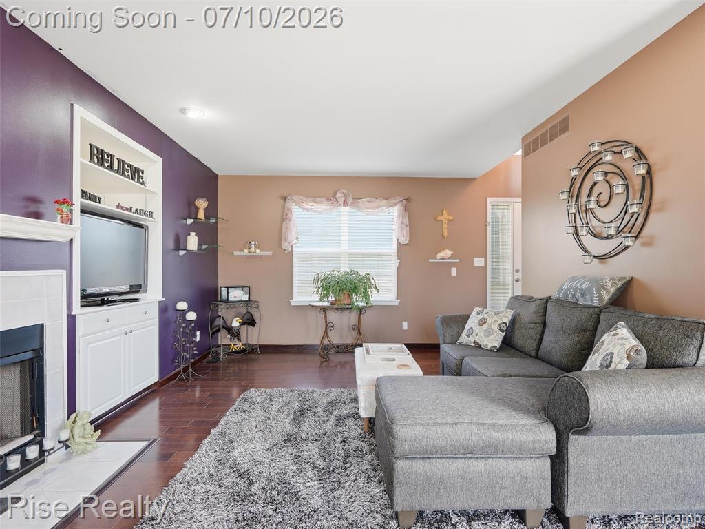8324 Sherwood Drive, Grand Blanc, MI 48439 — Photo 5