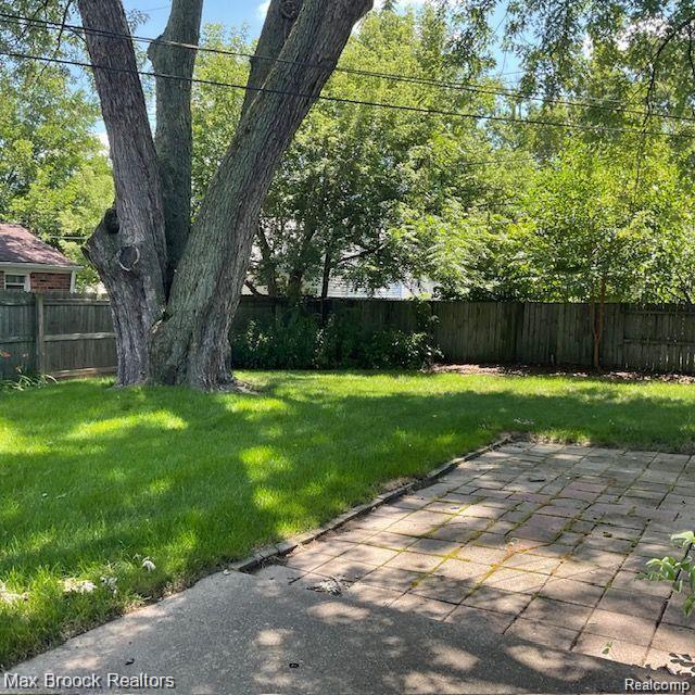 602 MIDLAND Boulevard, Royal Oak, MI 48073 — Photo 2