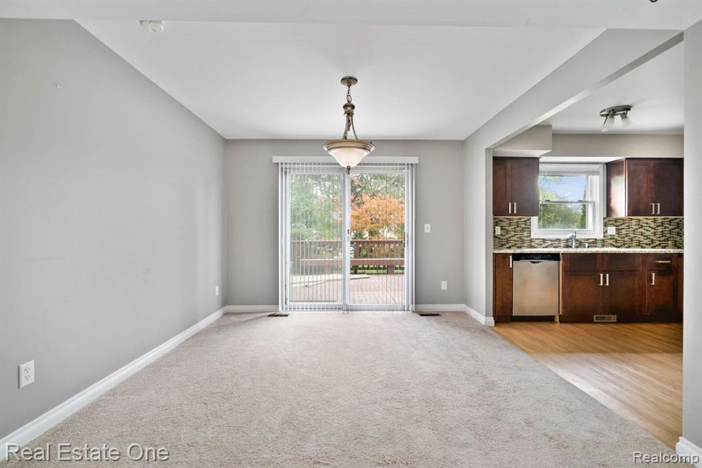 4985 BUTLER Drive, Troy, MI 48085 — Photo 7