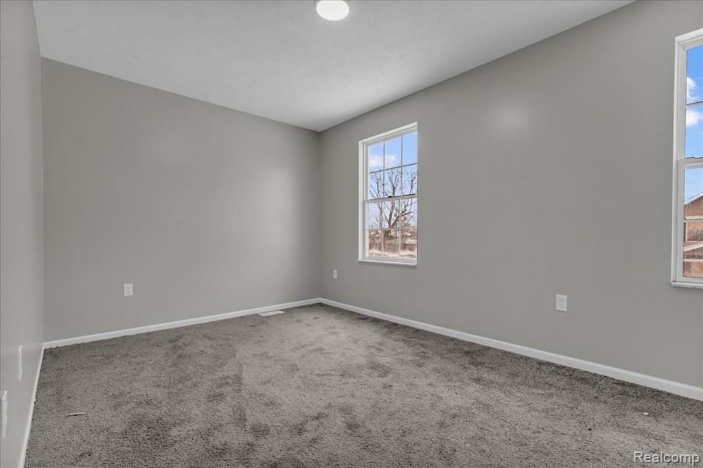 8247 Ellsworth Street, Detroit, MI 48238 — Photo 19