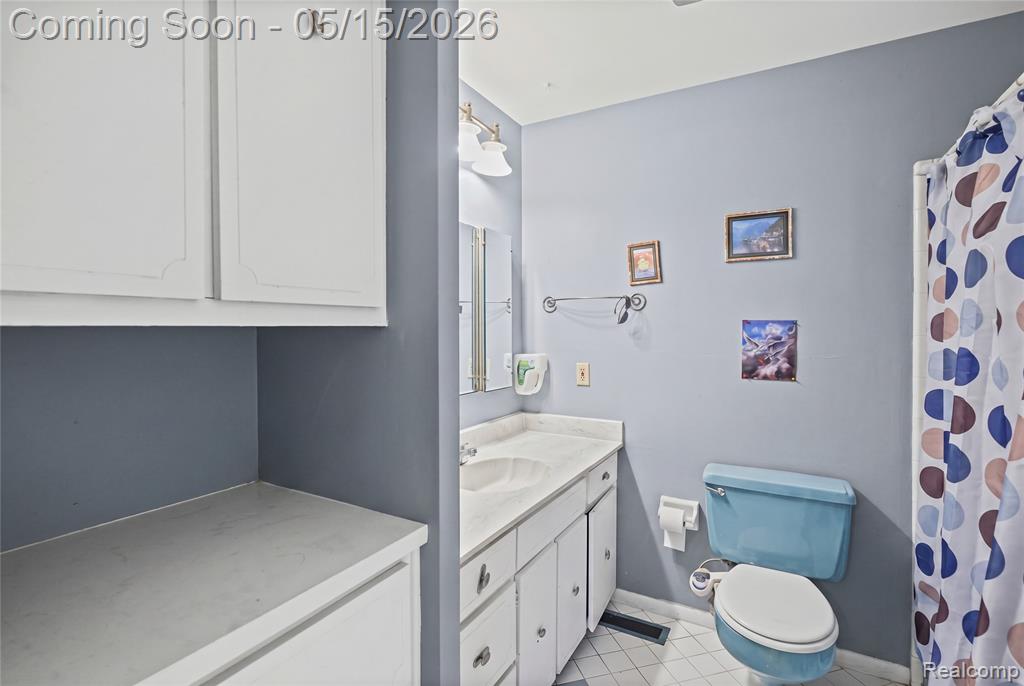 4202 Greenbrook Lane, Flint, MI 48507 — Photo 36