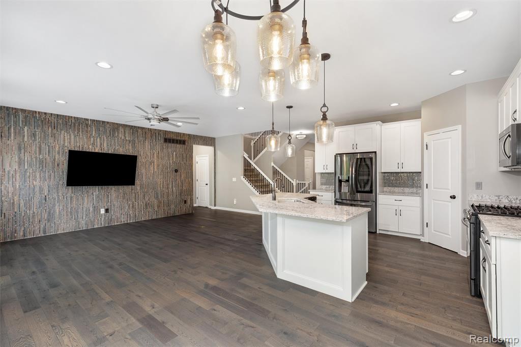 4280 ROLLING MEADOW Lane, Ypsilanti, MI 48197 — Photo 19