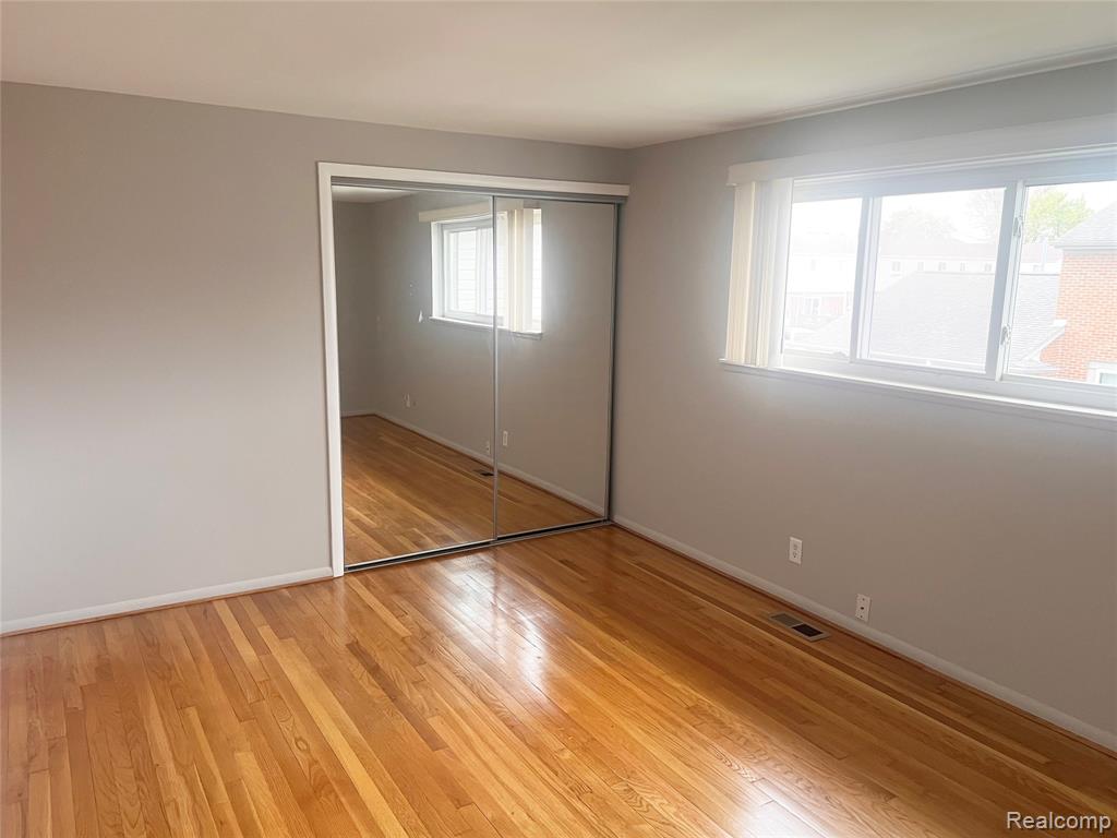 25647 Salem, 102, Roseville, MI 48066 — Photo 9